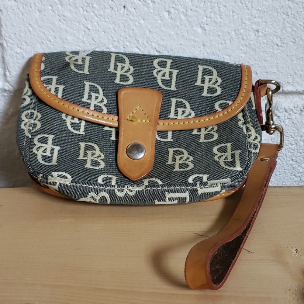 NWOT Denim Dooney & Bourke Jean Wristlet